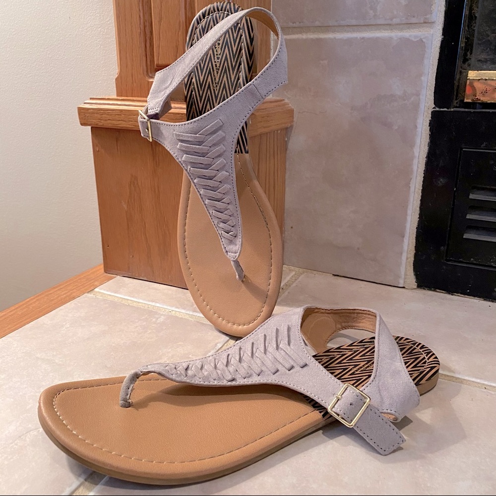 Maurices Sandals